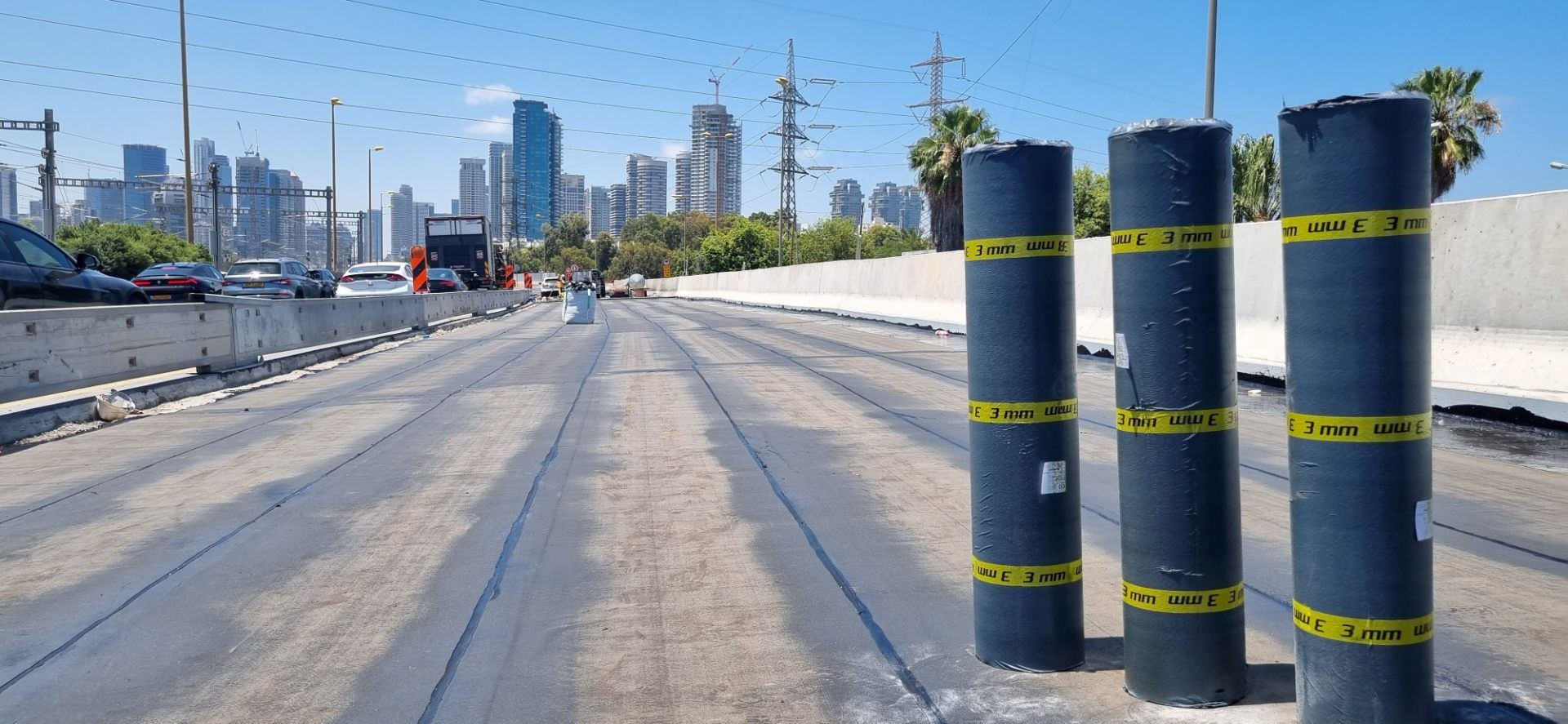 יריעות ביטומניות לתשתיות כבישים וגשרים